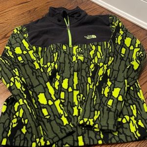 Worn 1 boys Northface fleece sweater